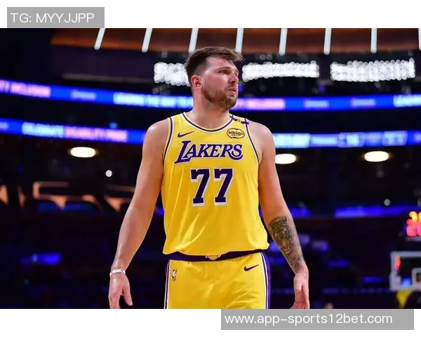 美女球迷深情告白东契奇:下辈子一定要嫁给你就这样约定终身爱情 美女球迷深情告白东契奇:下辈子一定要嫁给你就这样约定终身爱情